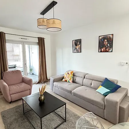Soh Rent Place Des Halles *