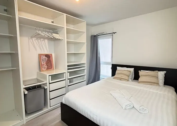 Soh Rent Proche Des Halles 아파트