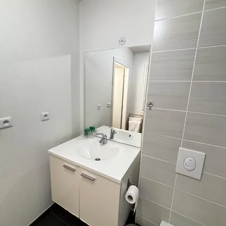 Soh Rent Proche Des Halles *